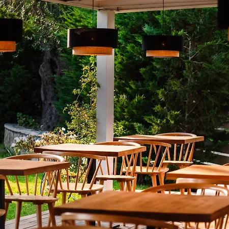 Eleonas Bohotel Κάβος