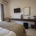 Bohotel Eleonas Hotel apartamentowy